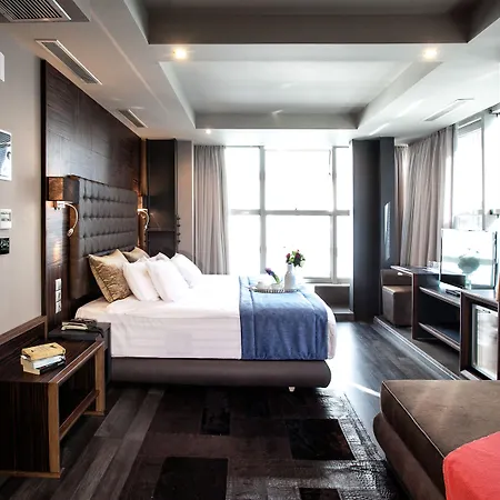 Diamond Suites, Philian And