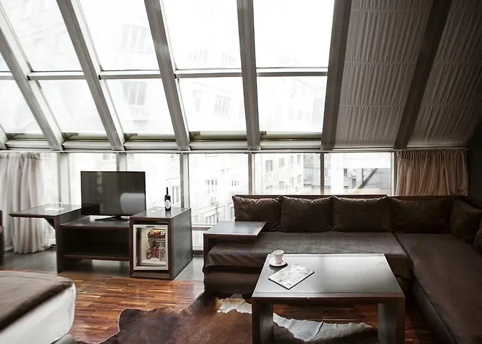 Diamond Suites, Philian And Apartmán *