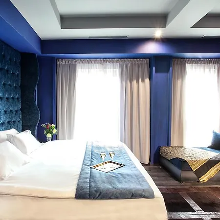 Diamond Suites, Philian And Apartment