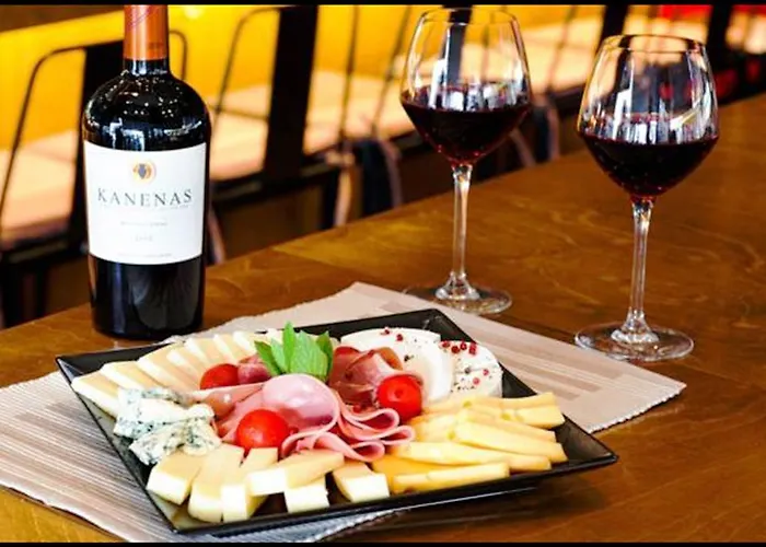 Diamond Suites, Philian And Apartment *