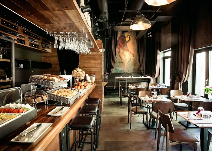 Diamond Suites, Philian And Apartment *