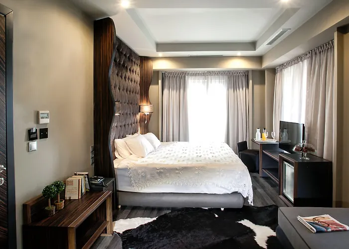 Diamond Suites, Philian And Thessaloniki