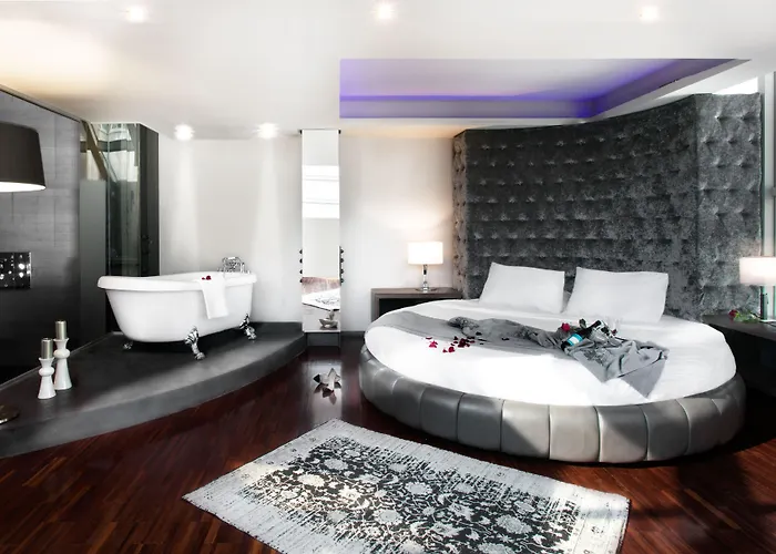 Diamond Suites, Philian And * Thessaloniki