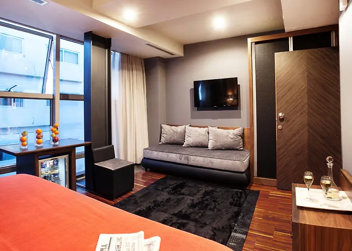 Diamond Suites, Philian And Apartment