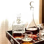 Diamond Suites, Philian And Lejlighed