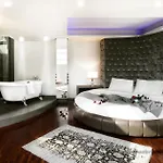 Diamond Suites, Philian And Thessaloníki
