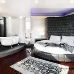 Diamond Suites, Philian And * Thessaloníki