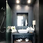 Diamond Suites, Philian And Thessaloníki