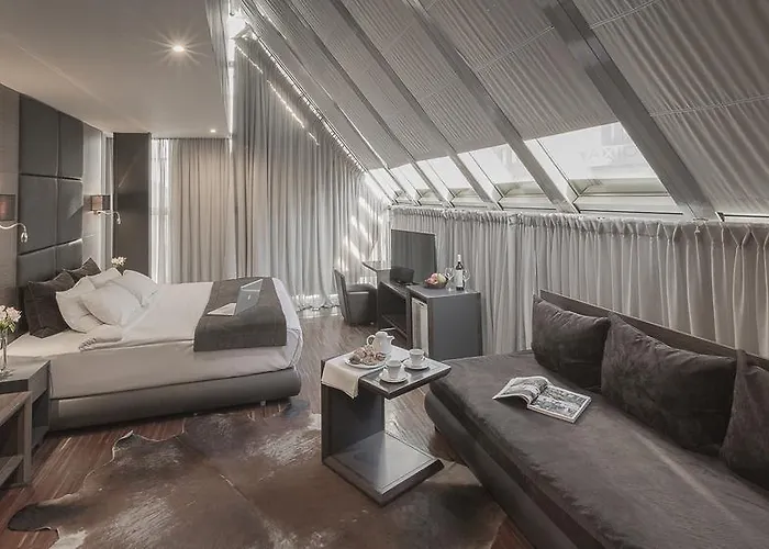 Diamond Suites, Philian And 公寓